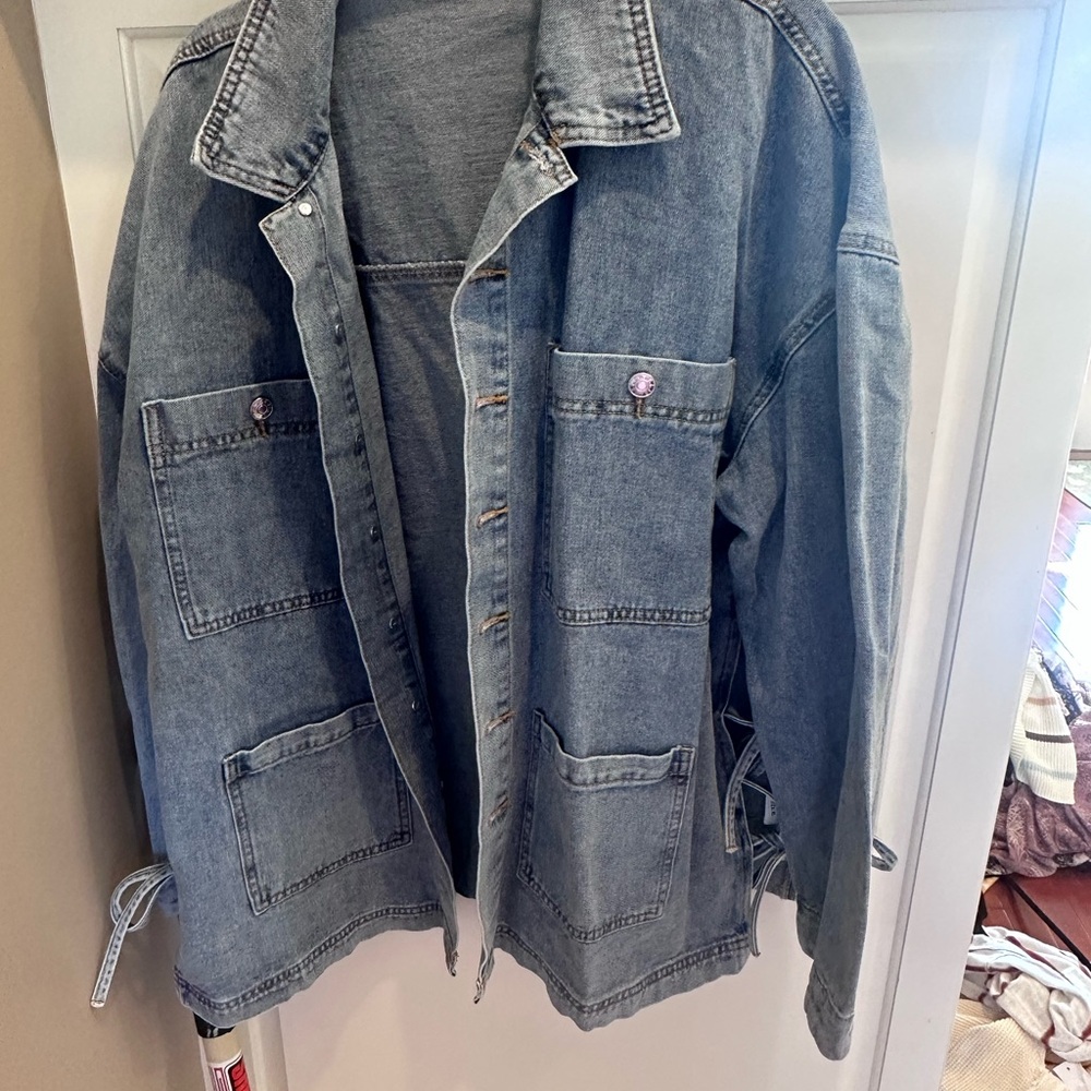 Light denim barn denim jacket
